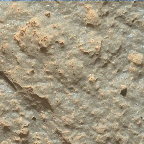 Sol 2632: Mars Hand Lens Imager (MAHLI)