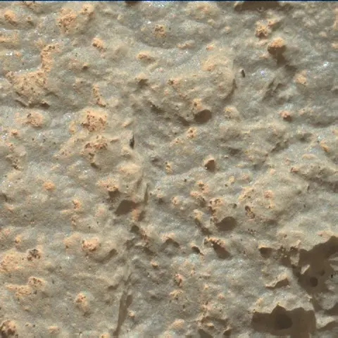 Sol 2632: Mars Hand Lens Imager (MAHLI)