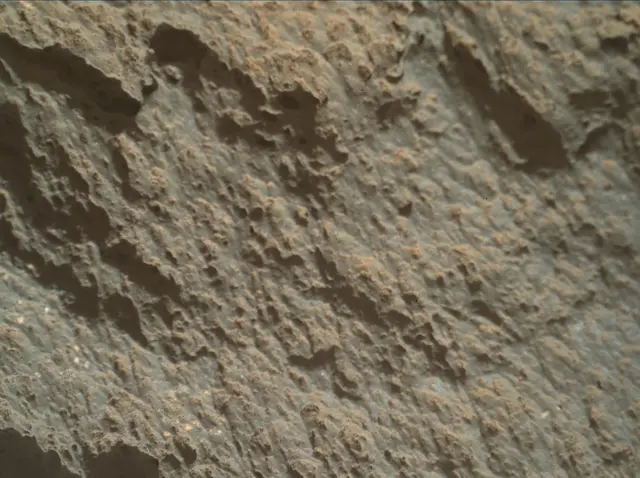 Sol 2632: Mars Hand Lens Imager (MAHLI)