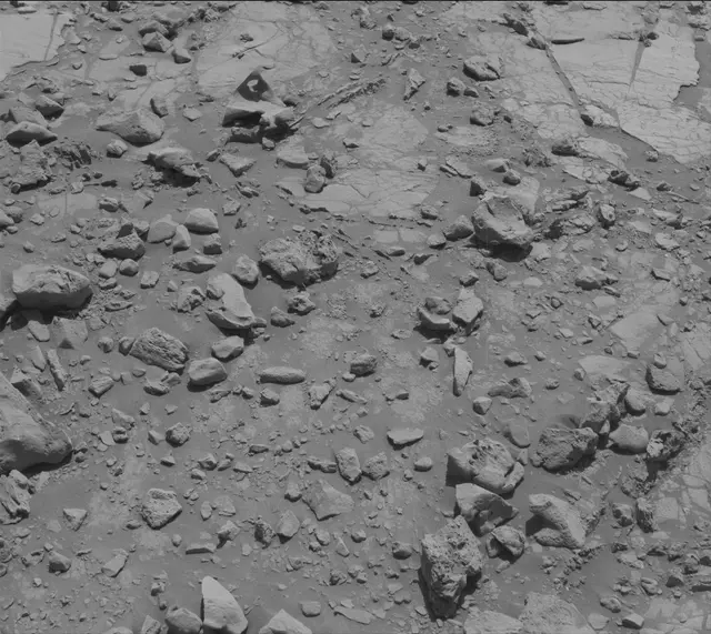 Sol 2633: Mast Camera (Mastcam)