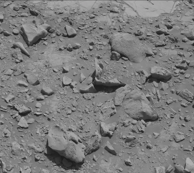 Sol 2633: Mast Camera (Mastcam)