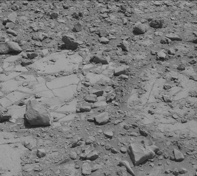 Sol 2633: Mast Camera (Mastcam)