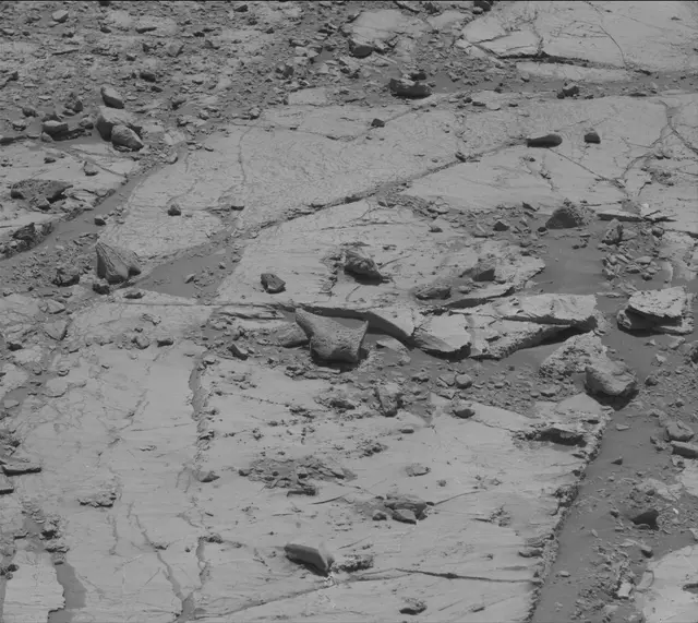 Sol 2633: Mast Camera (Mastcam)