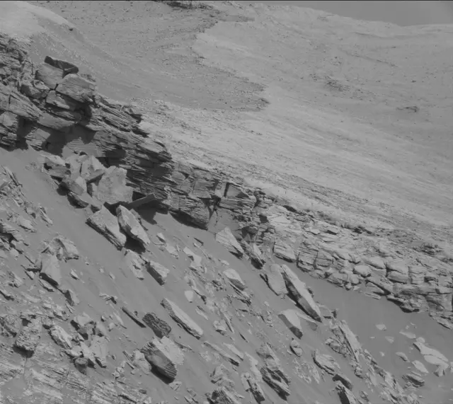 Sol 2633: Mast Camera (Mastcam)