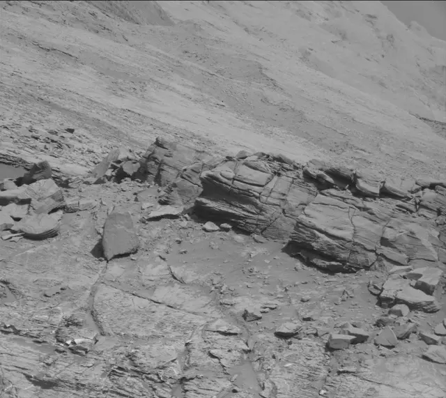 Sol 2633: Mast Camera (Mastcam)