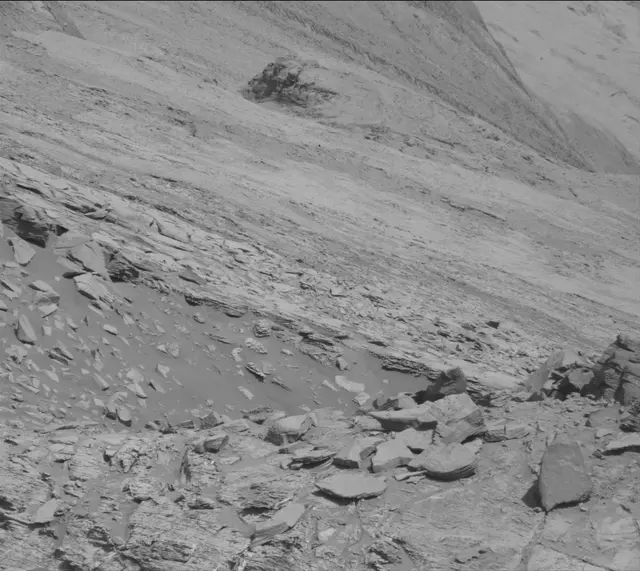 Sol 2633: Mast Camera (Mastcam)
