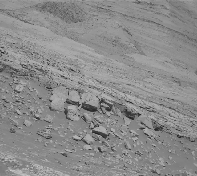 Sol 2633: Mast Camera (Mastcam)