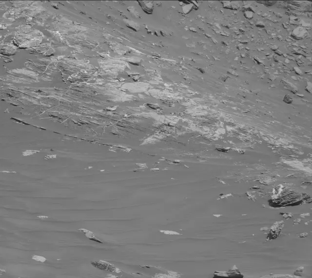 Sol 2633: Mast Camera (Mastcam)