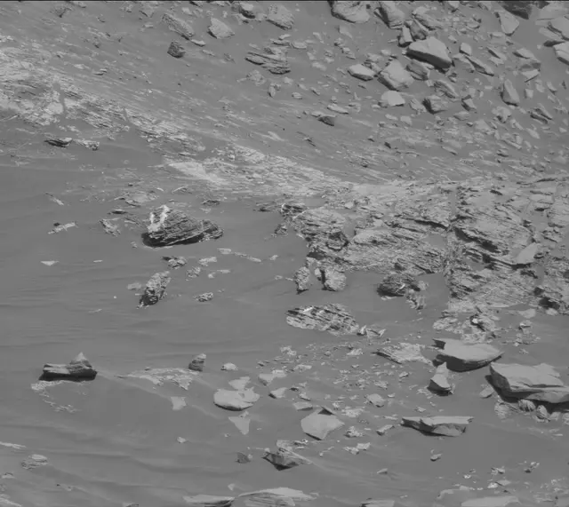 Sol 2633: Mast Camera (Mastcam)