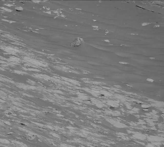 Sol 2633: Mast Camera (Mastcam)
