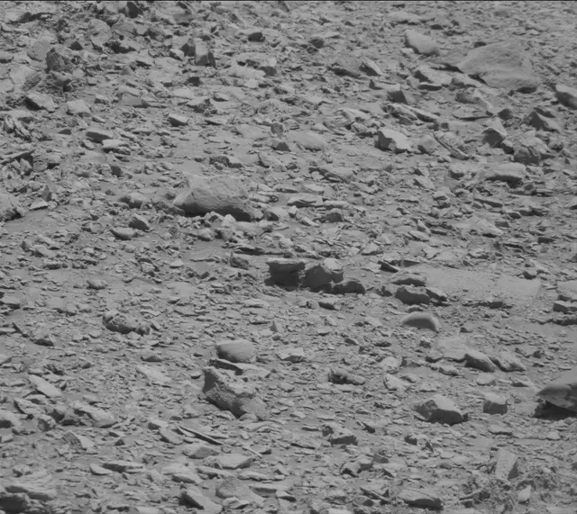 Sol 2635: Mast Camera (Mastcam)