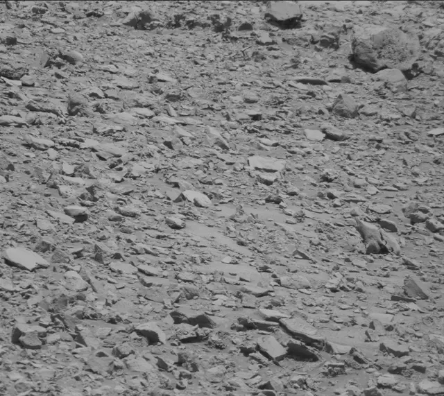 Sol 2635: Mast Camera (Mastcam)