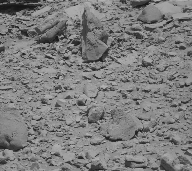 Sol 2635: Mast Camera (Mastcam)