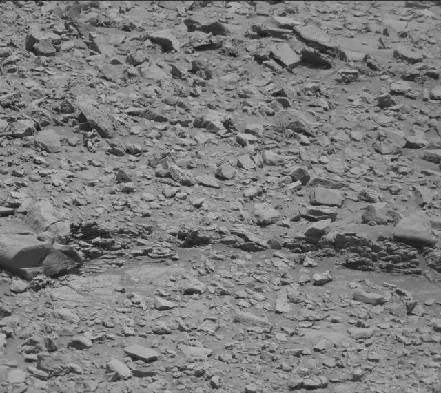 Sol 2635: Mast Camera (Mastcam)