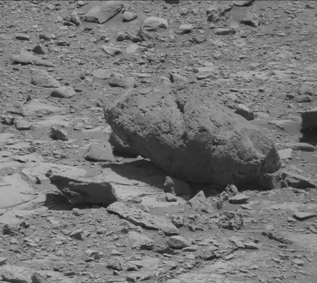 Sol 2635: Mast Camera (Mastcam)