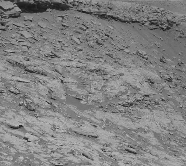 Sol 2635: Mast Camera (Mastcam)