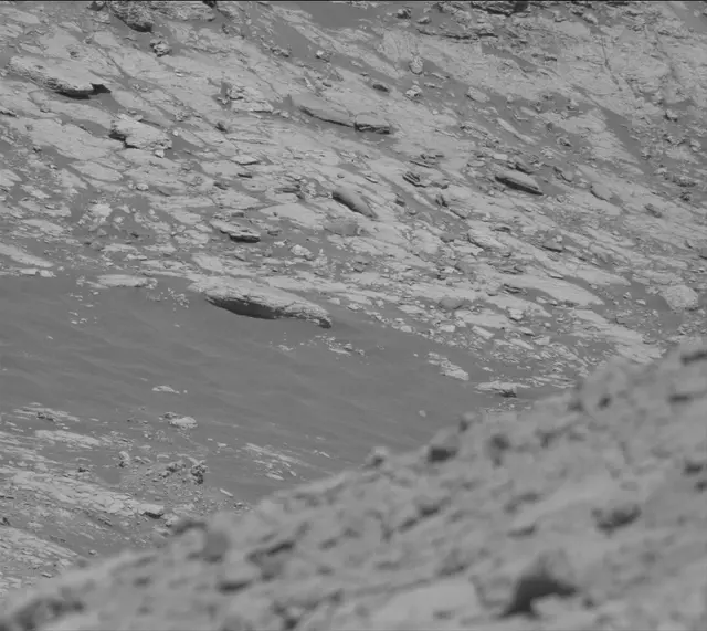 Sol 2635: Mast Camera (Mastcam)