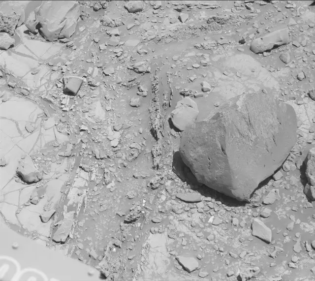 Sol 2636: Mast Camera (Mastcam)