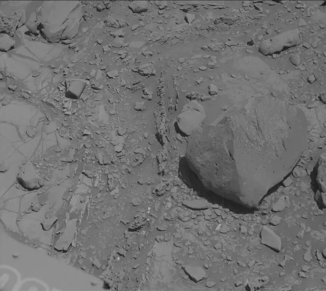 Sol 2636: Mast Camera (Mastcam)