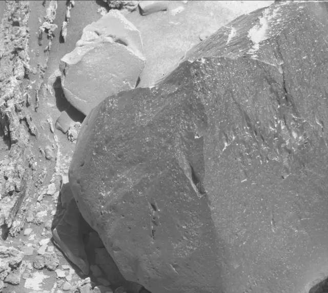 Sol 2636: Mast Camera (Mastcam)