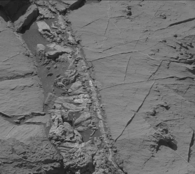 Sol 2638: Mast Camera (Mastcam)