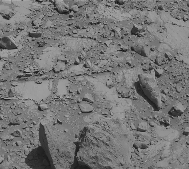 Sol 2639: Mast Camera (Mastcam)