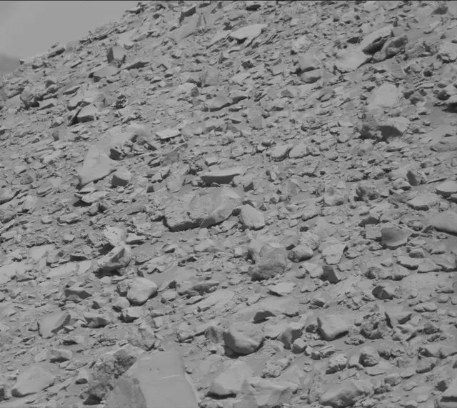 Sol 2639: Mast Camera (Mastcam)