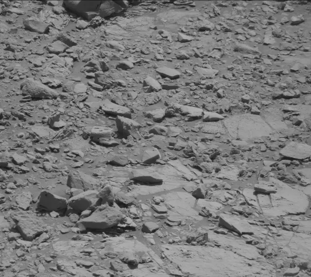 Sol 2639: Mast Camera (Mastcam)