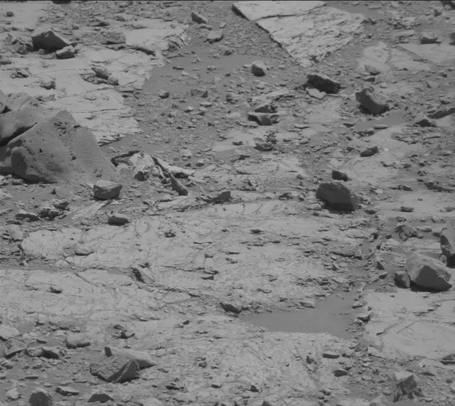 Sol 2639: Mast Camera (Mastcam)