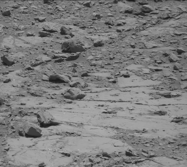 Sol 2639: Mast Camera (Mastcam)