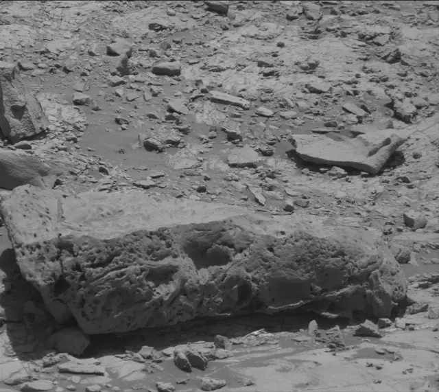 Sol 2639: Mast Camera (Mastcam)