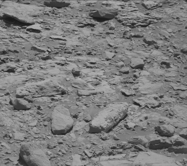 Sol 2639: Mast Camera (Mastcam)