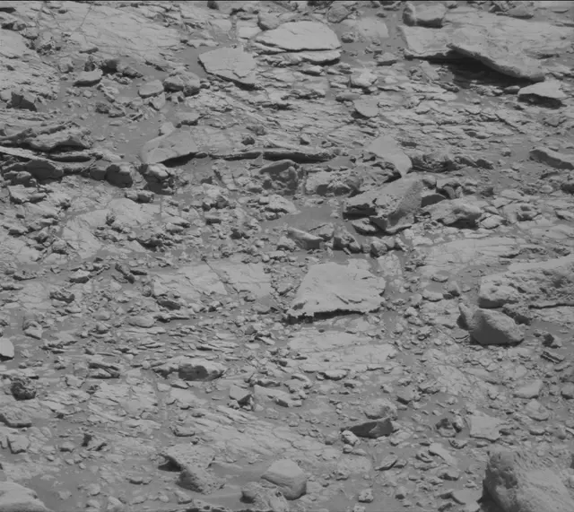 Sol 2639: Mast Camera (Mastcam)