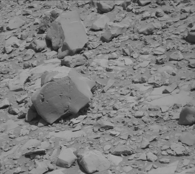 Sol 2639: Mast Camera (Mastcam)