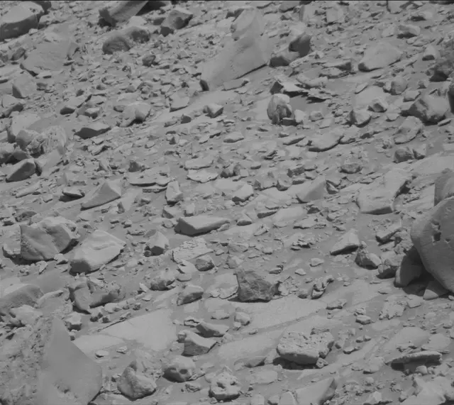 Sol 2639: Mast Camera (Mastcam)