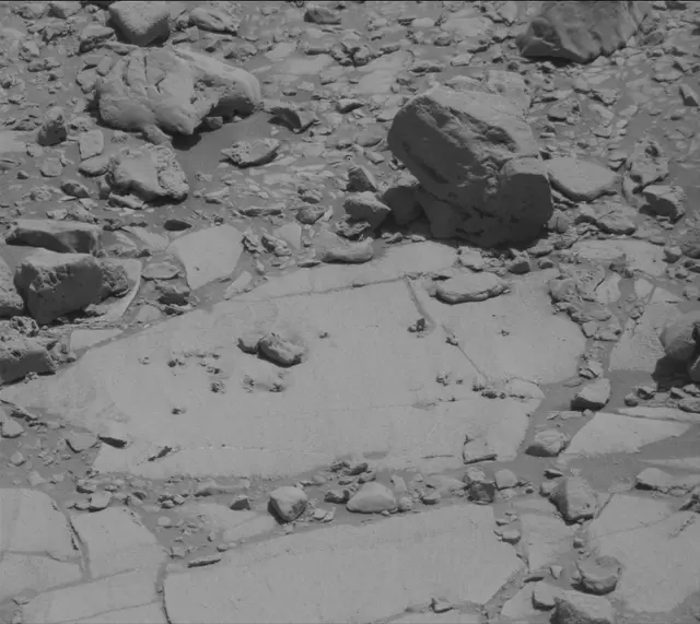 Sol 2639: Mast Camera (Mastcam)
