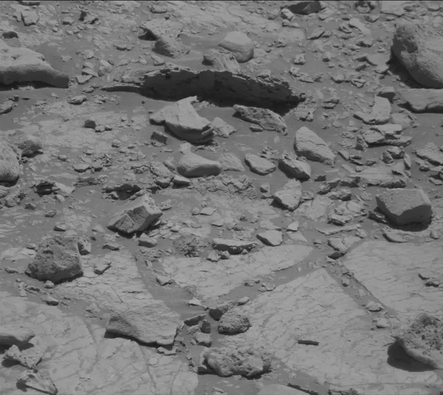 Sol 2639: Mast Camera (Mastcam)