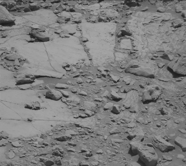 Sol 2639: Mast Camera (Mastcam)