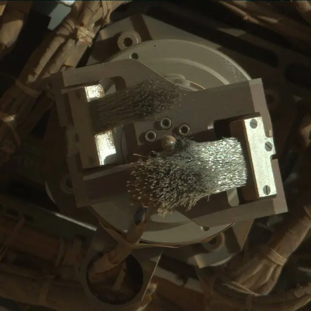 Sol 2640: Mast Camera (Mastcam)