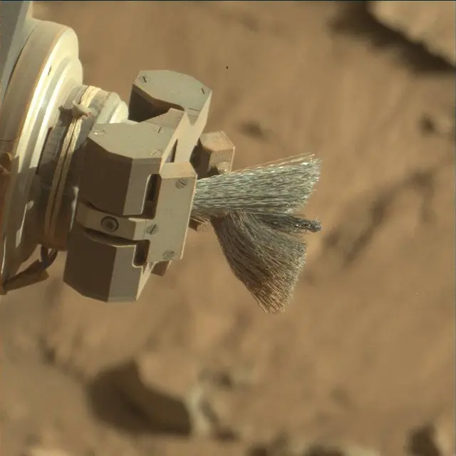 Sol 2640: Mast Camera (Mastcam)