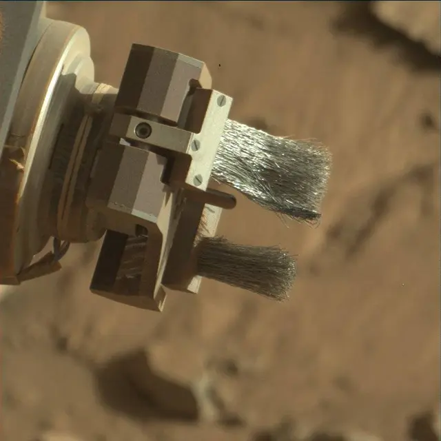 Sol 2640: Mast Camera (Mastcam)