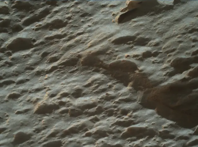 Sol 2640: Mars Hand Lens Imager (MAHLI)