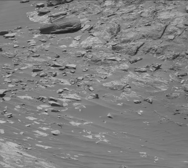 Sol 2641: Mast Camera (Mastcam)
