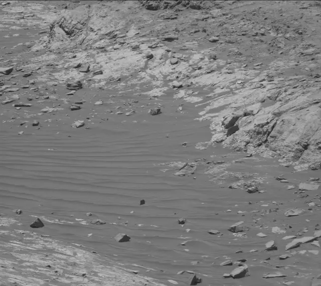 Sol 2641: Mast Camera (Mastcam)