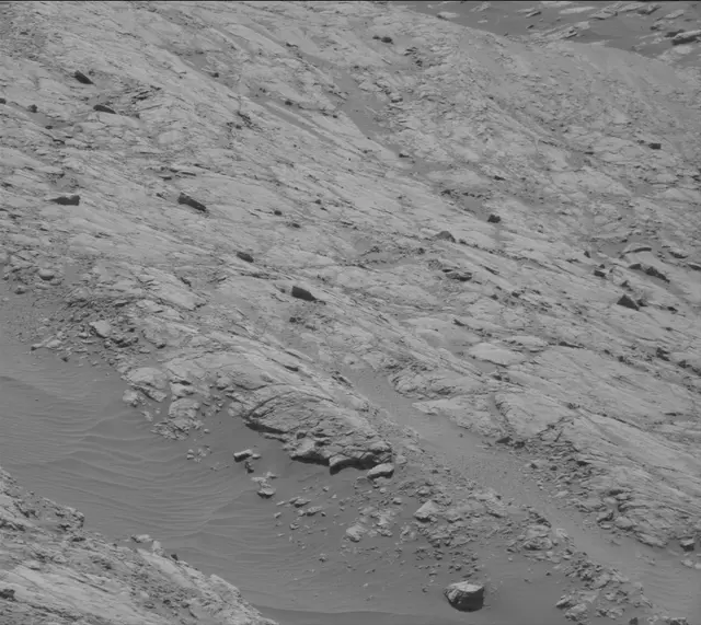 Sol 2641: Mast Camera (Mastcam)