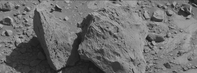 Sol 2642: Mast Camera (Mastcam)