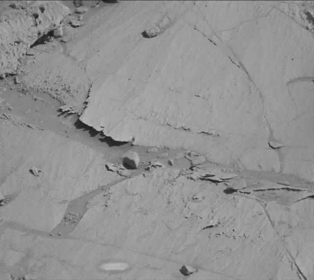 Sol 2642: Mast Camera (Mastcam)