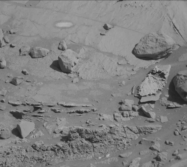 Sol 2642: Mast Camera (Mastcam)