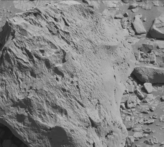 Sol 2642: Mast Camera (Mastcam)