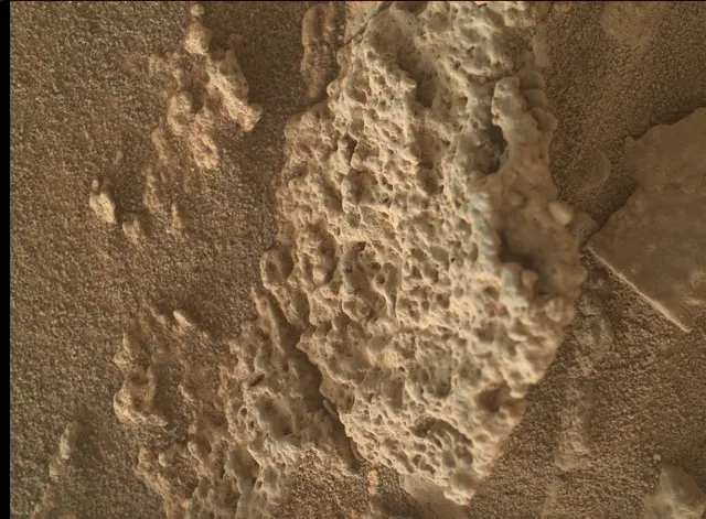 Sol 2642: Mars Hand Lens Imager (MAHLI)